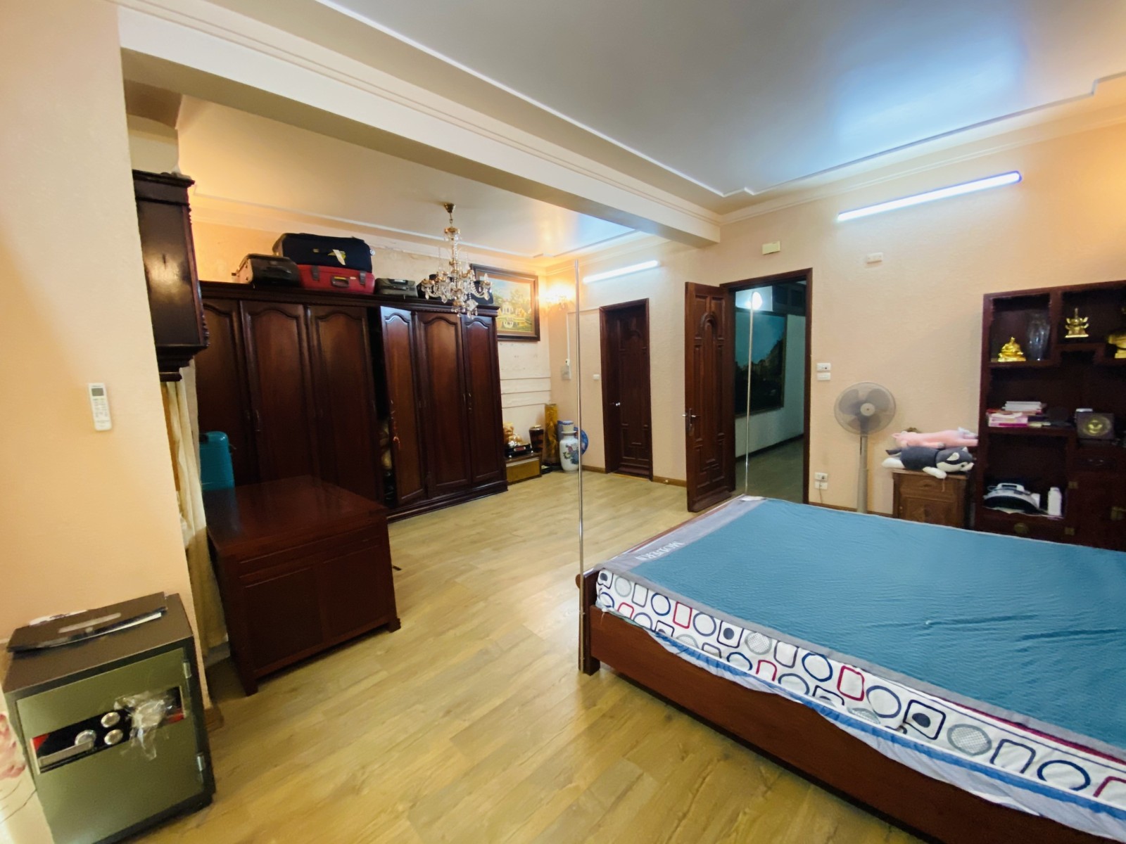 Bán biệt thự KĐT Nam Thắng ô tô tránh vỉa hè rộng kinh doanh đẹp dt 165m 5t mt 8m gía 33 tỷ - Ảnh 1